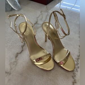 GUESS Women's Miamy Sandal NIB SIZE 10 Retail $109